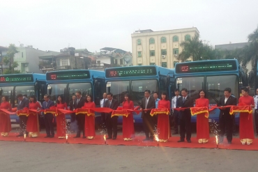 Tổng Công ty Vận tải Hà Nội khai trương tuyến xe buýt mới sử dụng xe buýt MAZ ...