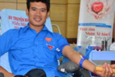 Ngày hội hiến máu nhân đạo Trái tim nhân ái lần thứ 6 năm 2014
